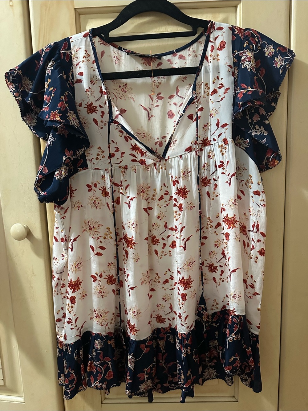 Boho Babydoll Top Womens M Contrast Floral Navy Ivory Ruffle Tie Front Viscose - Picture 2 of 9